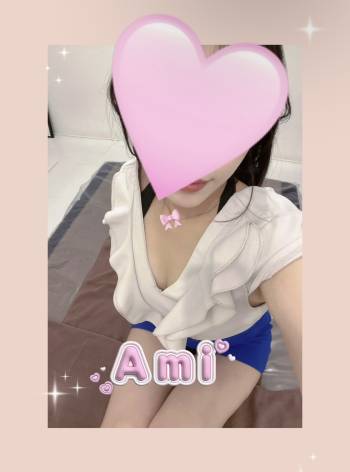 夜からいます😚🩷（2025/10/18 19:27）長谷川 あみのブログ画像