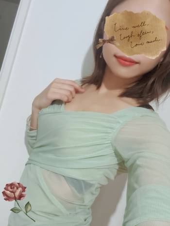 本日出勤です💐*·̩͙𓈒𓂂𓏸（2025/10/13 15:19）藤本 るりのブログ画像